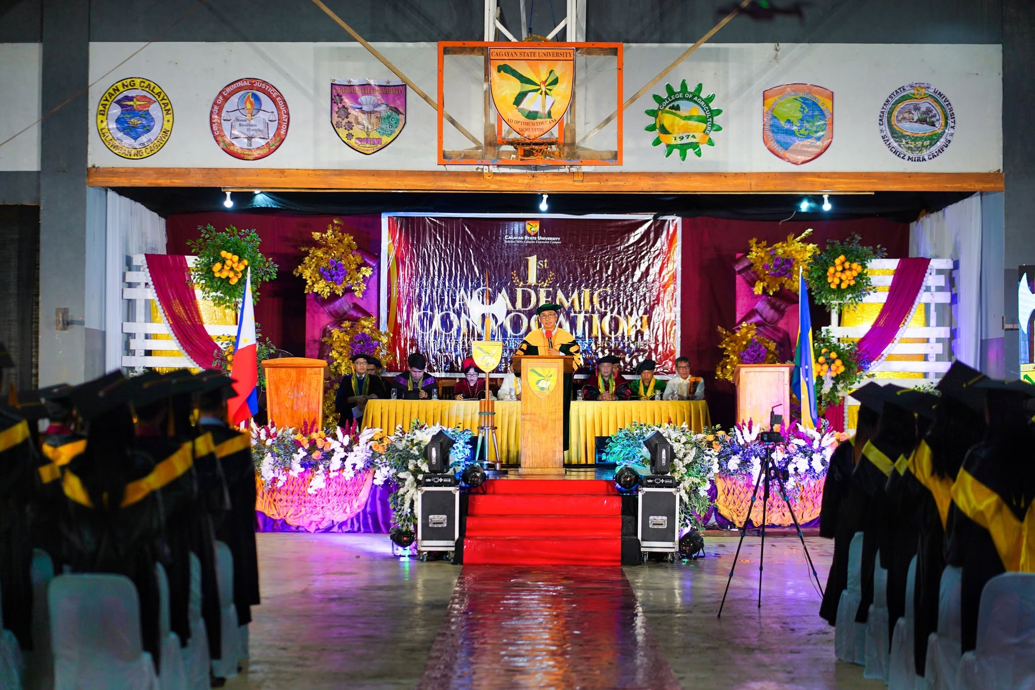 GRAD-AT-CALAYAN-PHOTOSET photo 11